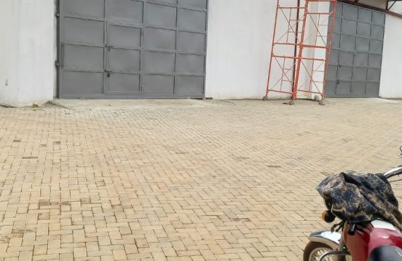 10. 125 sqms of warehouse for rent in Ntinda industrial area at only $1200 per month